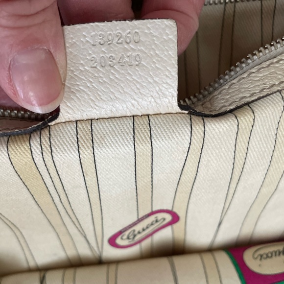 Used authentic Gucci Jolicoeur Tote Bag with CHARMs *HAS WEAR* FLAWS - Picture 6 of 15